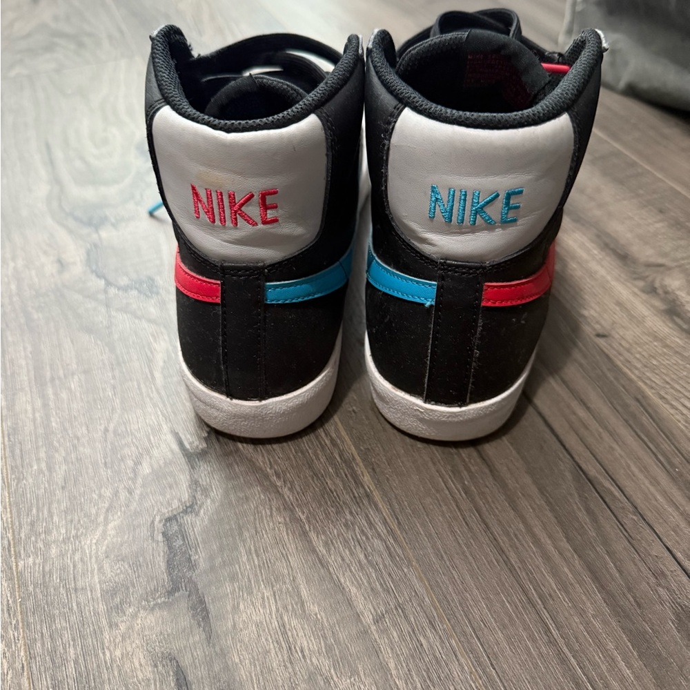 Big kids Nike Blazers - Picture 4 of 5